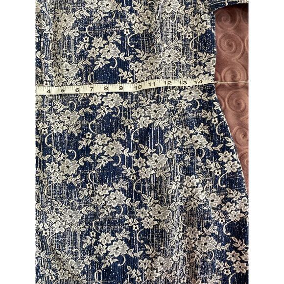 Land's End Textured Floral Knit Sheath Dress Size 6P - Picture 10 of 10